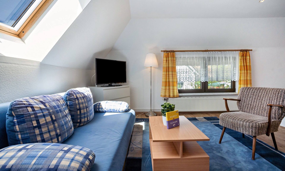 Gross Zicker Apartment | Studio '4' with Shared Garden and Wi-Fi