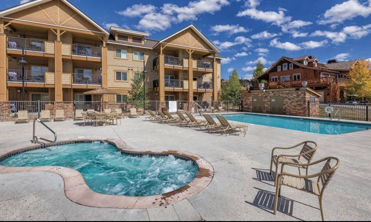 Grand Elk Ranch Resort | Stylish 2 Bedroom Deluxe in the Rocky Mountains