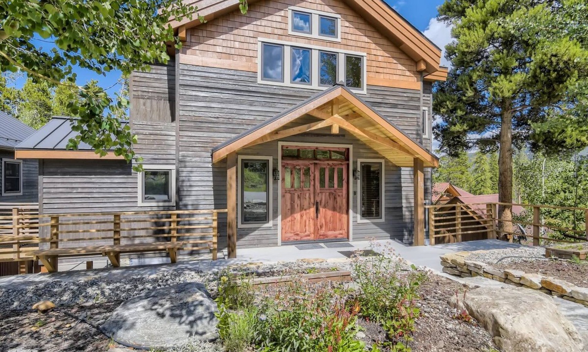 Warrior's Mark West House | Summit Sanctuary | Beautiful Views | Hot Tub!