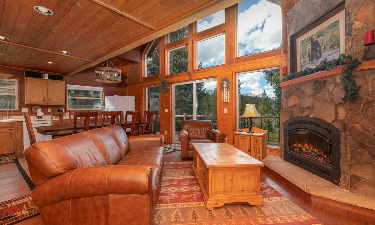 Warrior's Mark House | Summit View Chalet Duplex: Cozy, Close To Town/Slopes