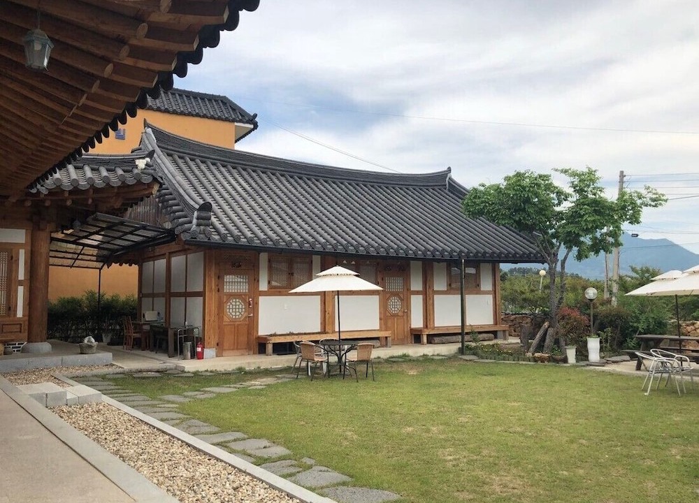 Nagan-myeon Hotel | Suncheon Moonlight Love Hanok Pension