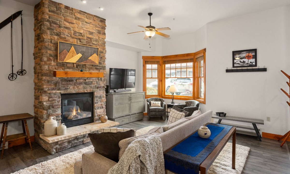 Steamboat Springs Condo | Sundance Creek 103 - Walk to Dining & Shops, Garage, W/D, Hot Tub