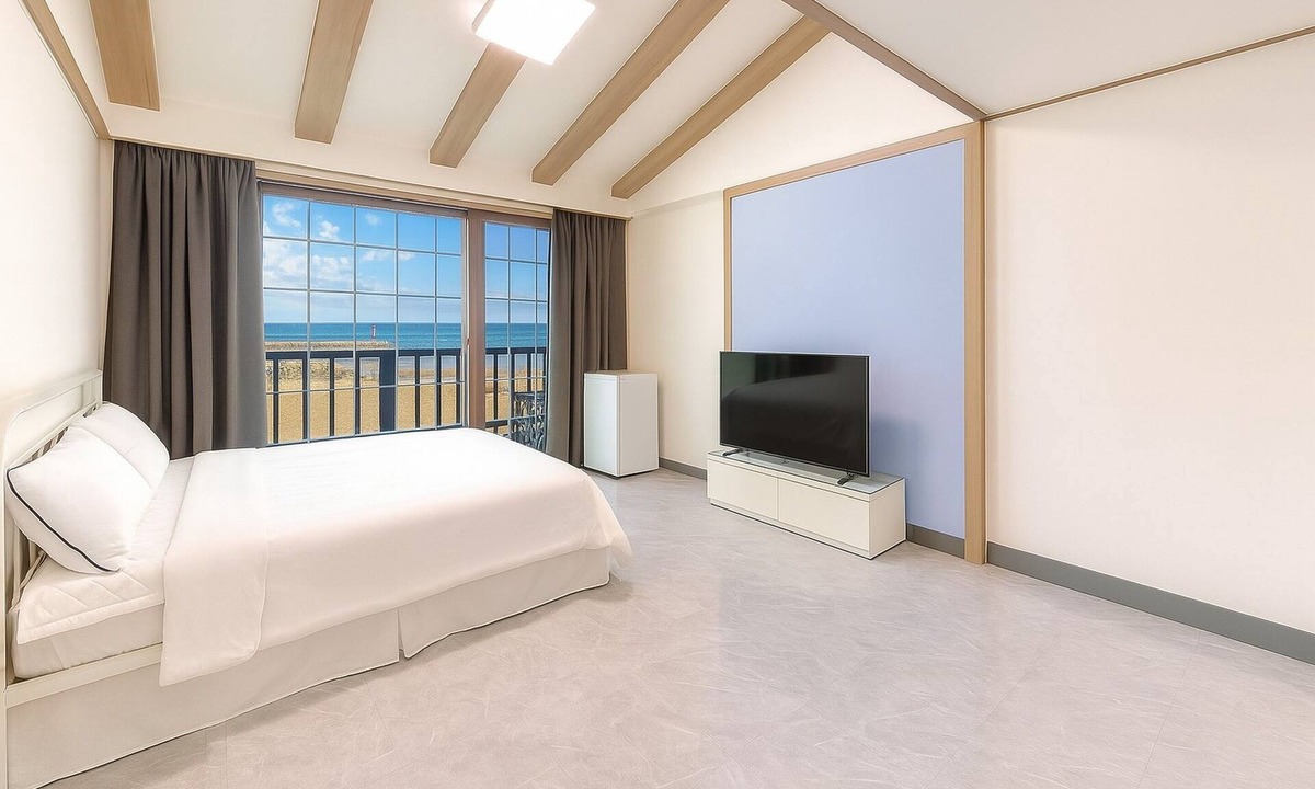 Kasinae House | Taean Hagampo Rendezvous Pension