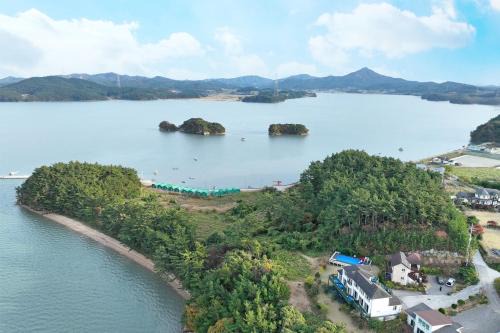 Seosan House | Taean Napoli Pension