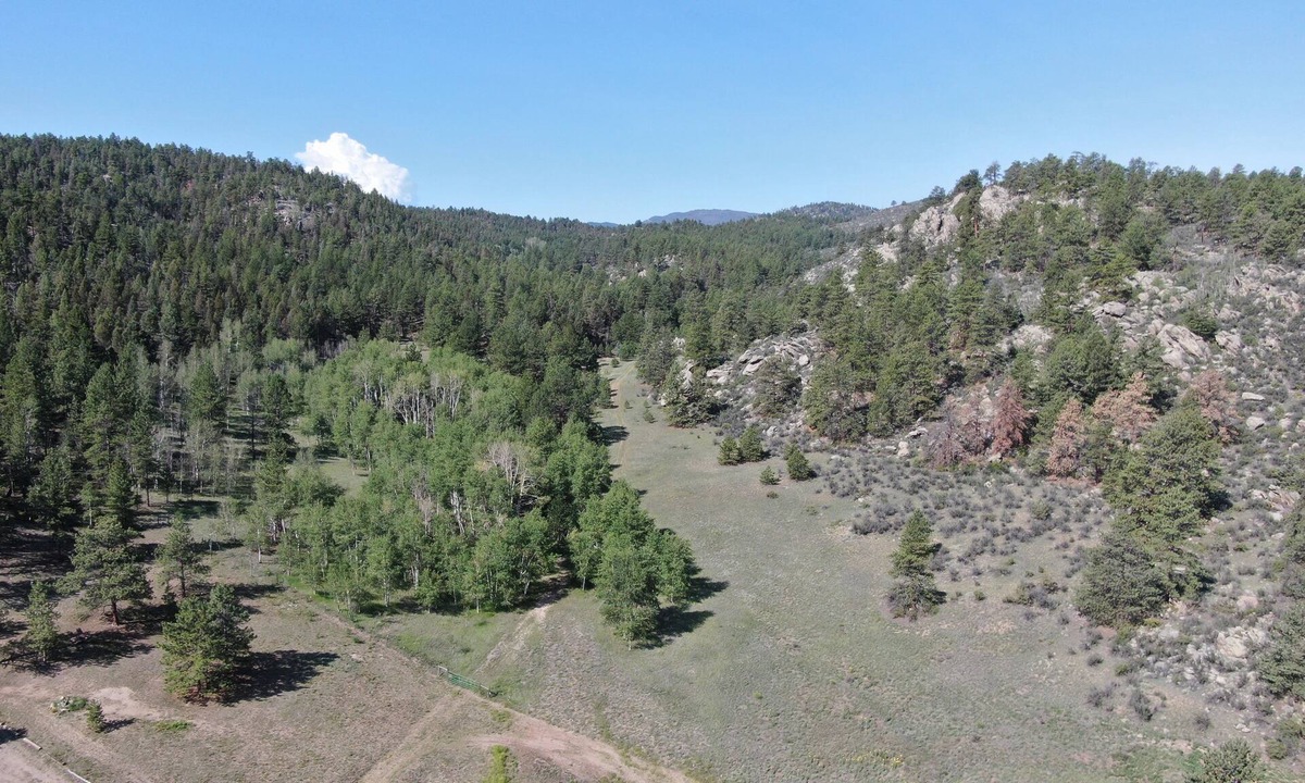 Lake George House | The Aspen Glen "A Narrow Secluded Mountain Valley"