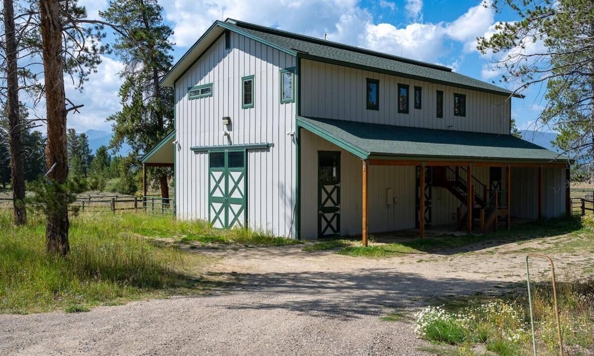 Sunset Ridge House | The Barn minutes from Winter Park