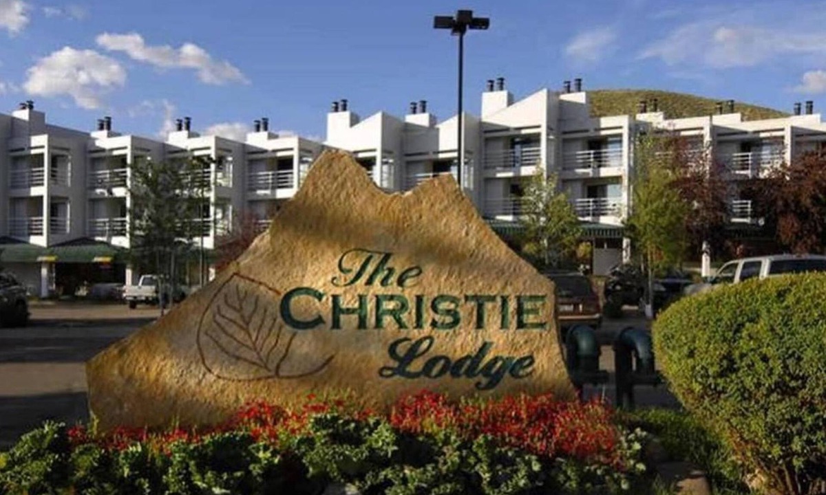 Avon Condo | The Christie Lodge 1br mini suite, Saturday check-in