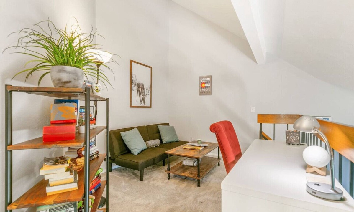 Glendale Condo | The Glendale Gem | Walk to Shops & Trail