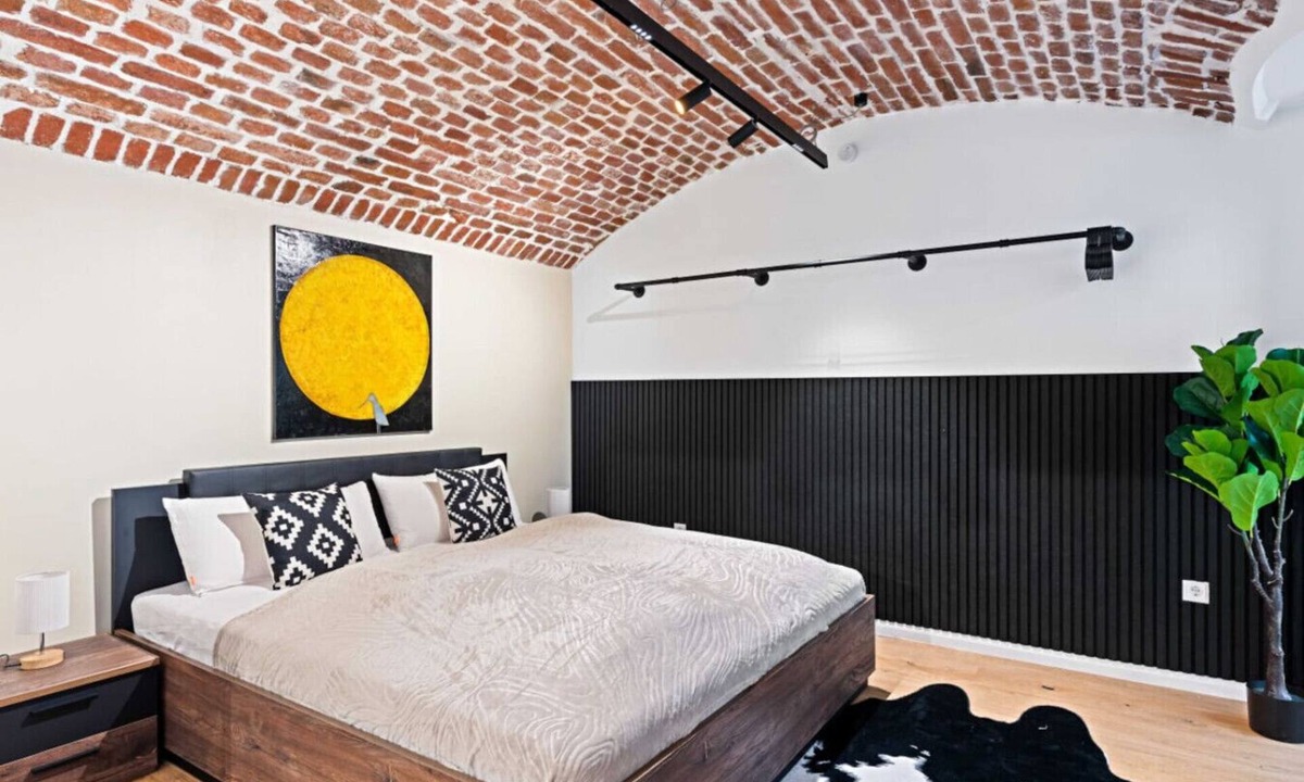 Mariahilf Apartment | The Industrialist – Design Suite in Central Vienna