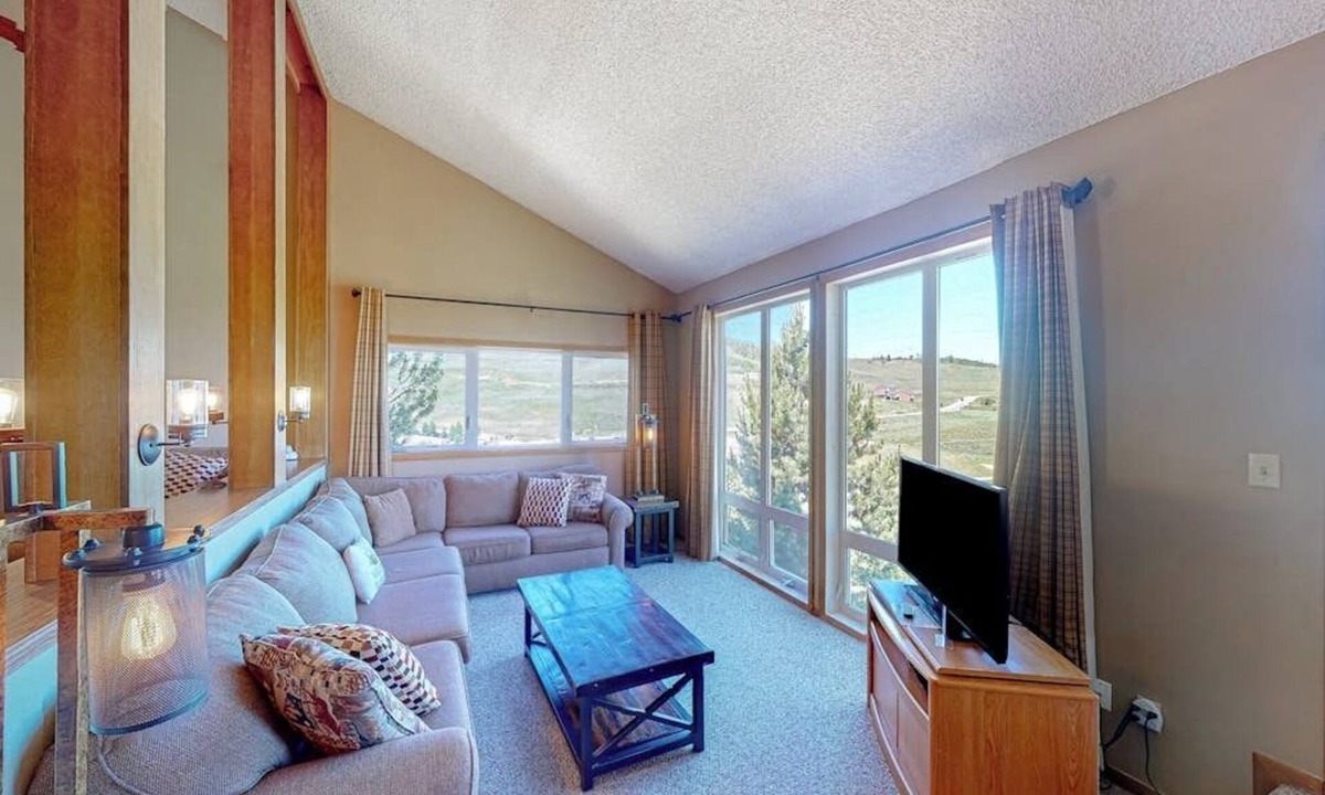 Silvercreek Condo | The Mountainside - Unit B47 with a private indoor hot tub, views, & pool