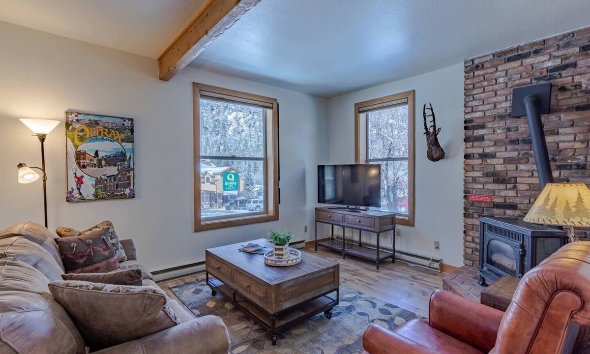 Ouray Condo | The Ouray Nook – Modern Comfort & AC | Sleeps 4