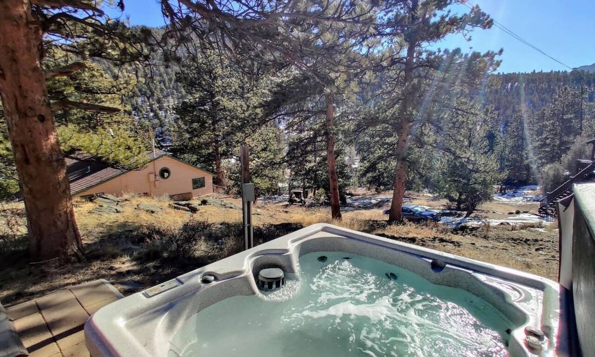 Estes Park Cabin | The Rose Den - Romantic Mountain Cabin with Views!