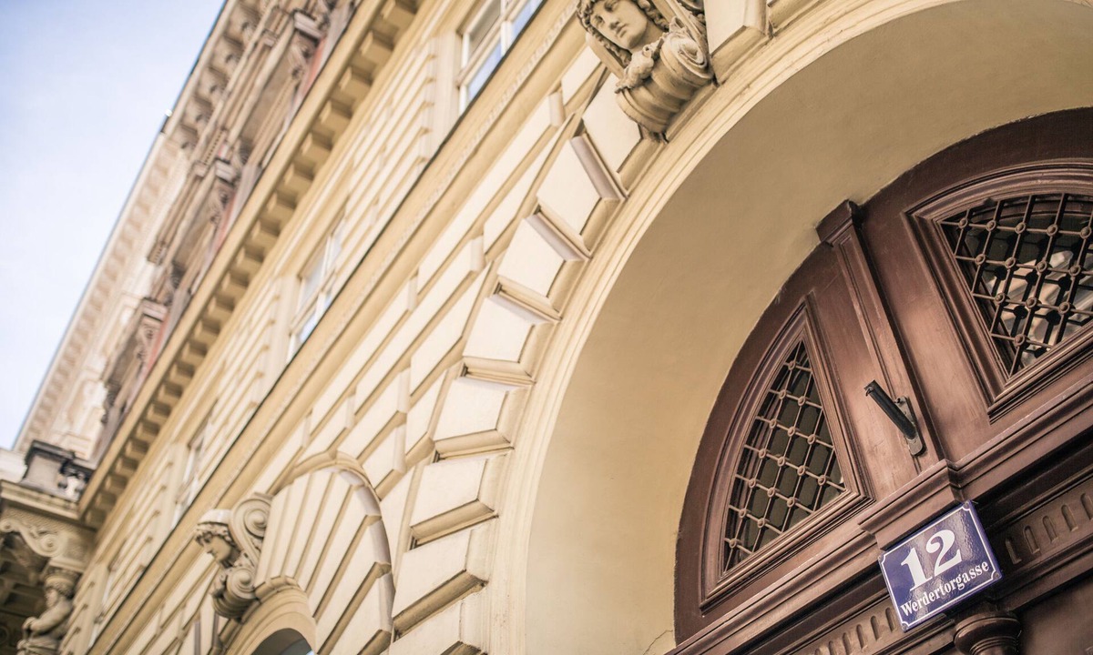 Innere Stadt Hotel | The Temple