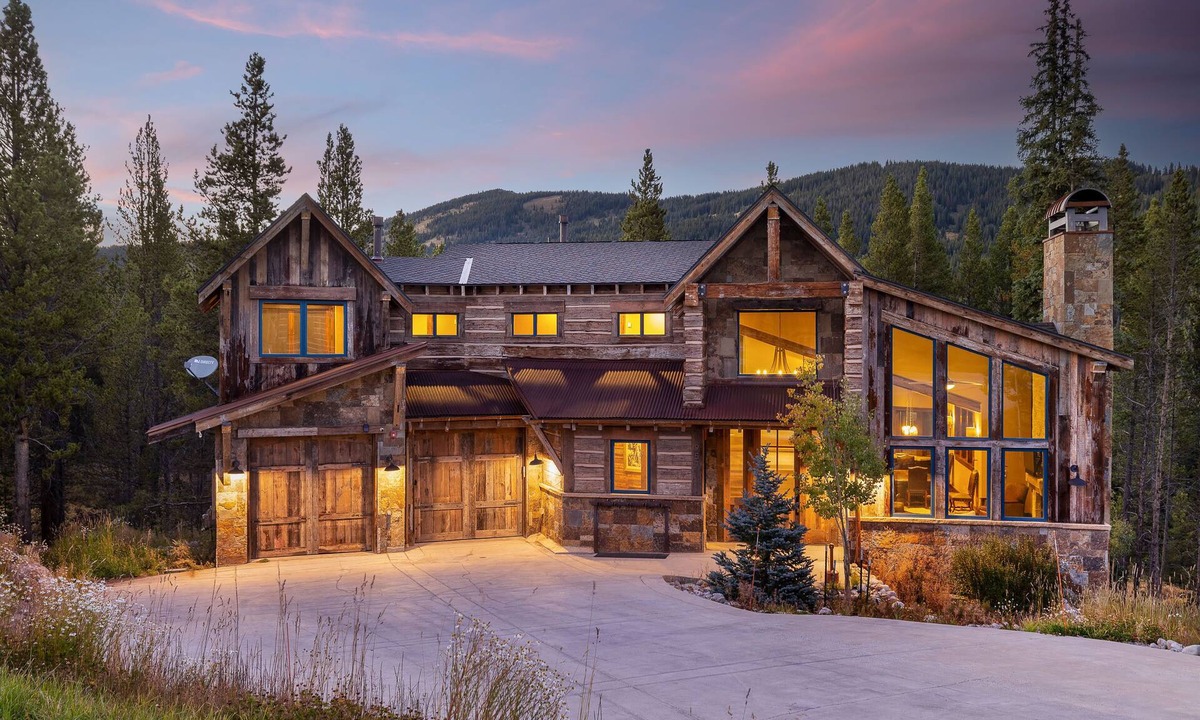 Copper Mountain House | The Timber Lodge at Copper Mountain private hot tub!