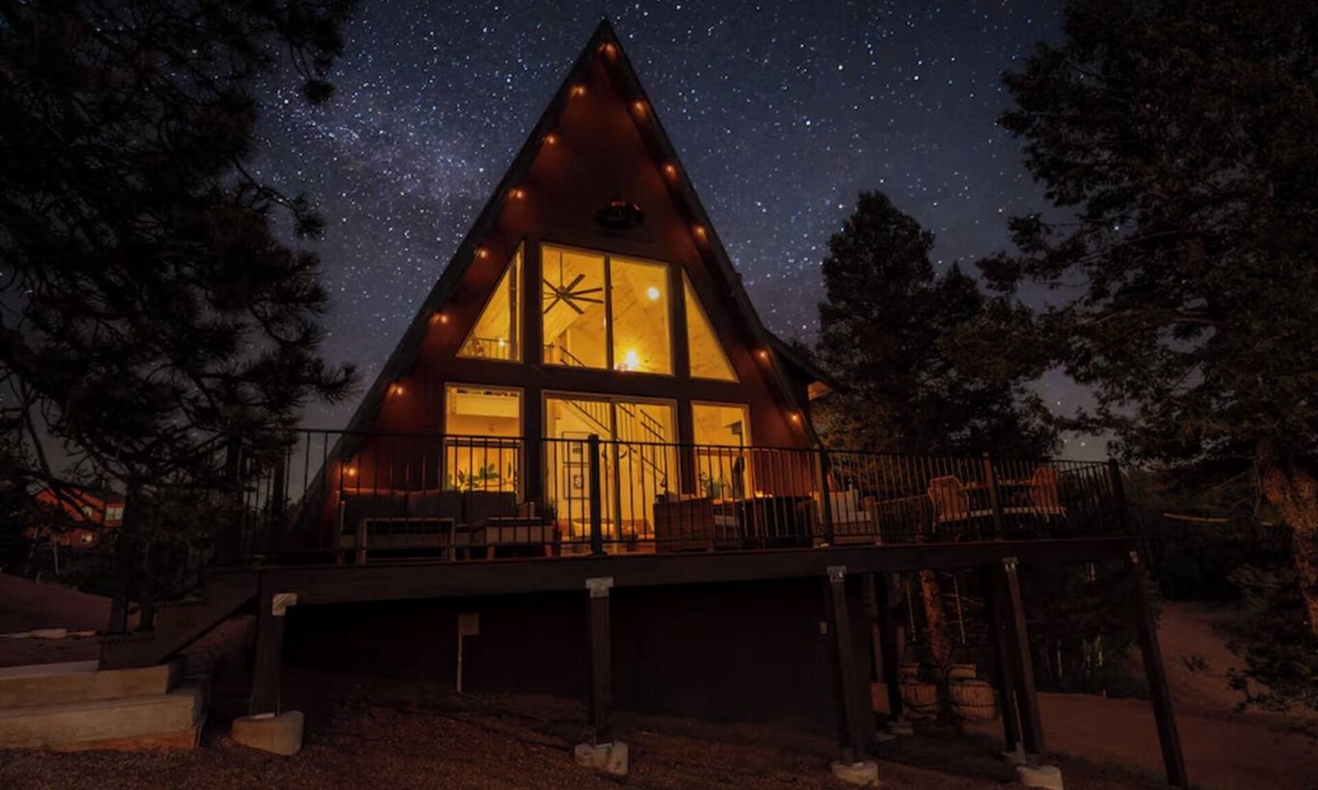 Florissant House | The Timber Triangle-Views, Hot tub, Firepit