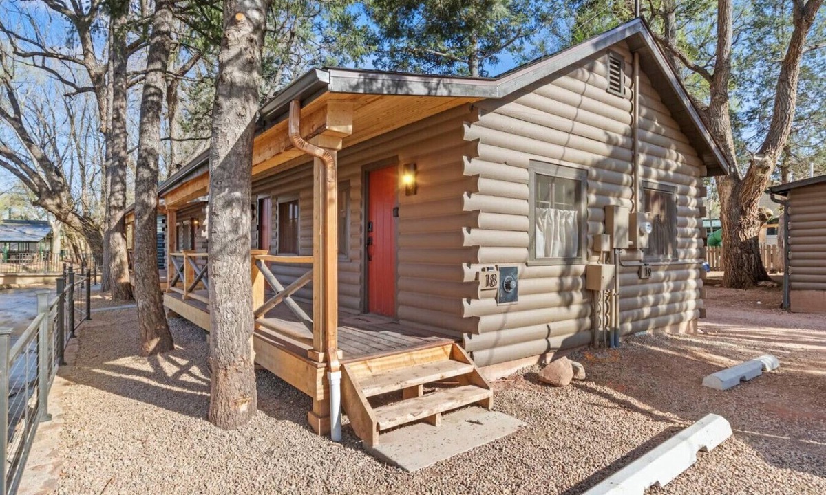 Colorado Springs Cabin | Timber Lodge Cabin #18