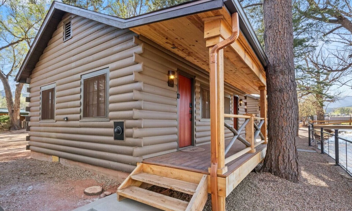 Colorado Springs Cabin | Timber Lodge Cabin #21
