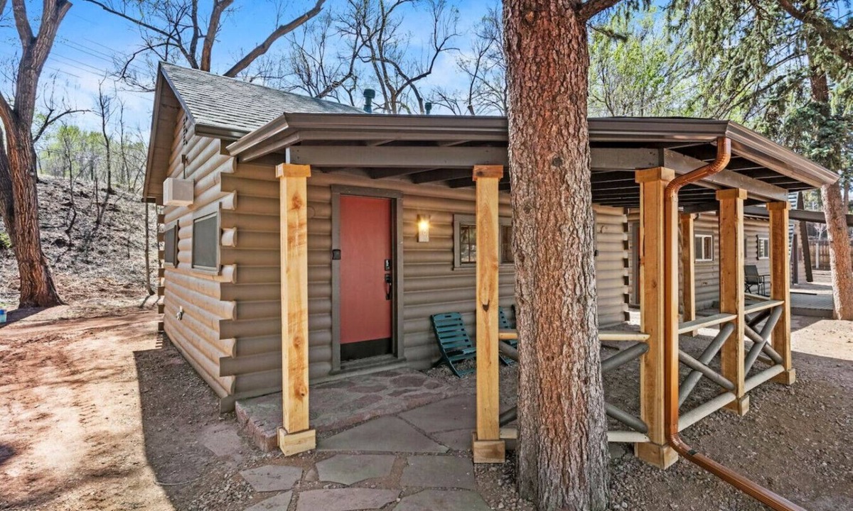 Colorado Springs Cabin | Timber Lodge Cabin #8