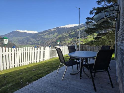 Hainzenberg House | Tiny House Lodges Zillertal