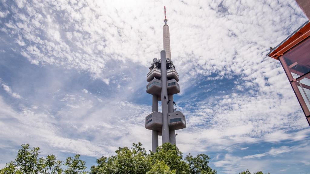 Zizkov Apartment | Tower Apartment