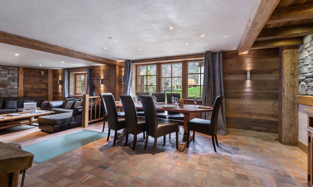 Le Raffort Ski Chalet | Traditional chalet with jacuzzi, sauna and pets allowed
