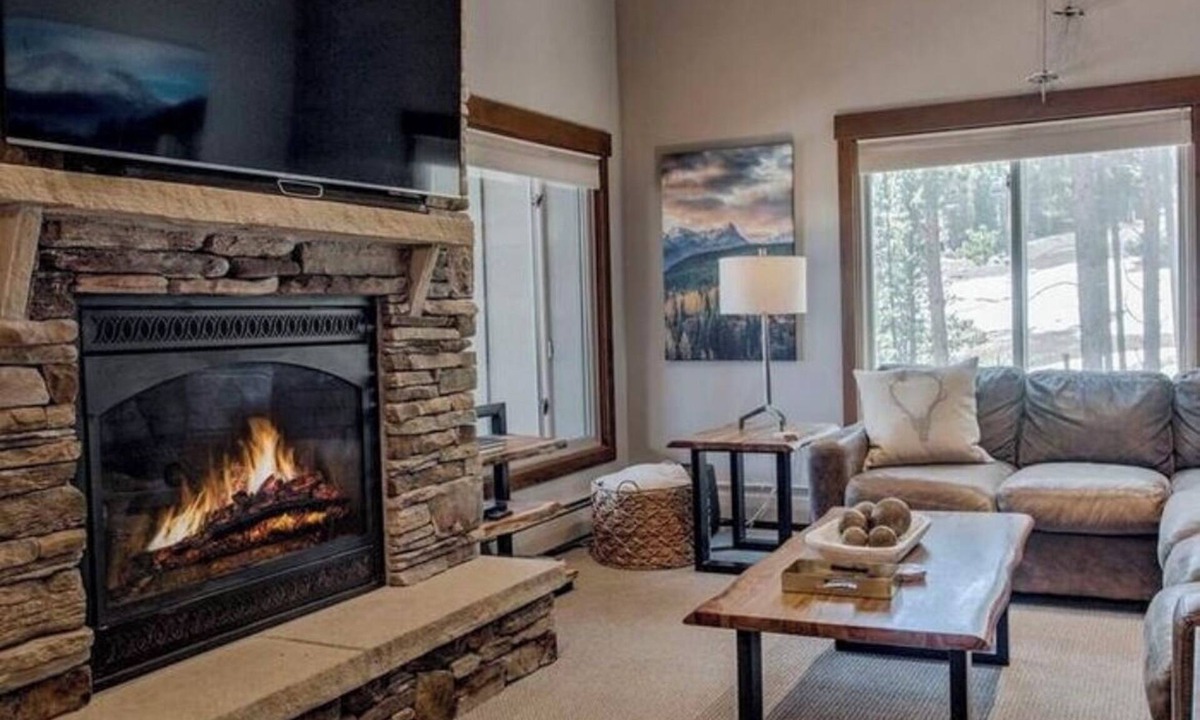 Breckenridge Condo | True Ski-In-Ski-Out 3 Bed-3 Bath Penthouse. Overlooks base of Peak 8. Sleeps 13