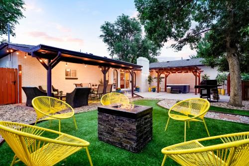 Berkley House | Unforgettable Stay HOT TUB and Fire Pit and 4 Miles to DT Denver