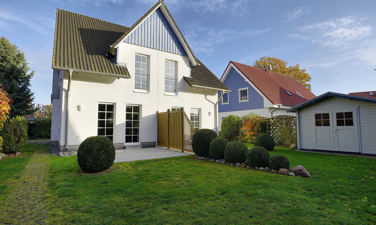 Zingst House | Vacation home for 6 guests with 90m² in Ostseeheilbad Zingst (21890)