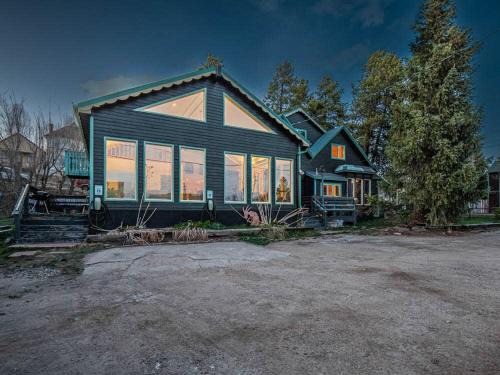 Leadville House | Victorian Mansion near Main St - Gym Spa and More