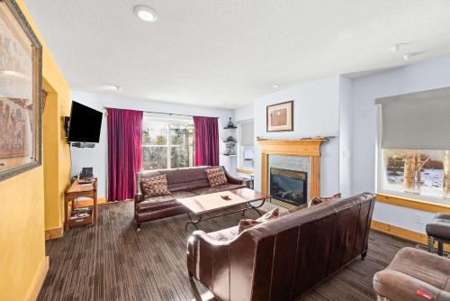 Leadville North House | Views and hot tub 3br home