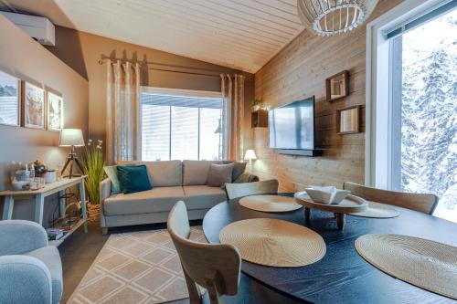 Rukatunturi Ski Chalet | Villa Karhukoto Ruka center 3,5 km Incl WiFi, AC, Fireplace, Sauna