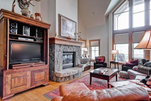 Beaver Creek Apartment | Villa Montane 216 by East West Hospitality