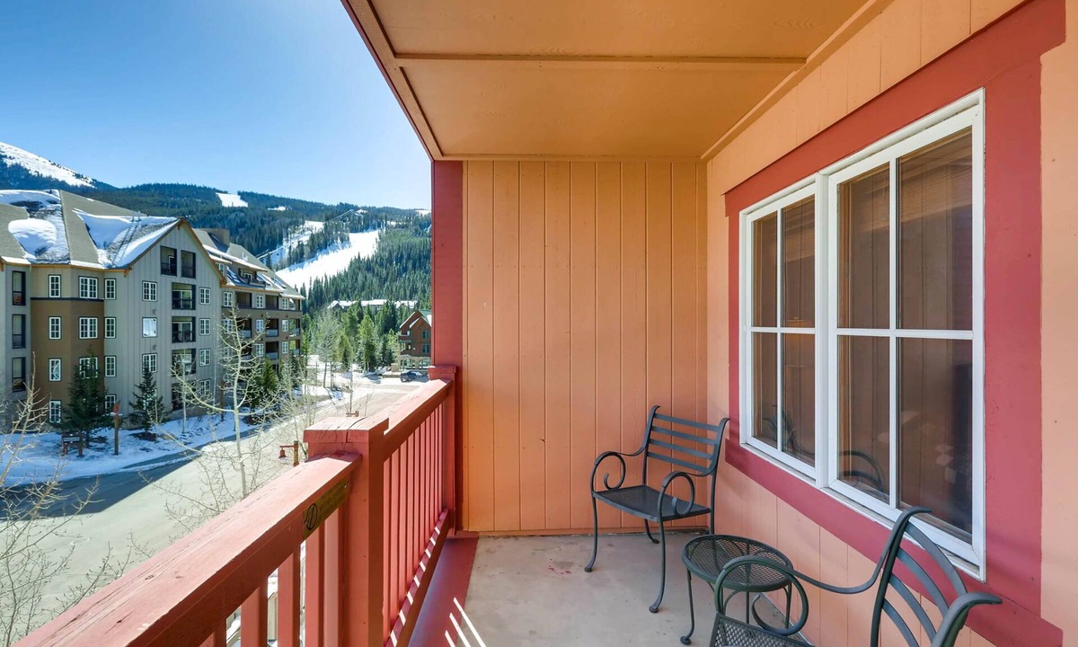 River Run Condo | Village Condo, Walk to Slopes, heated pool access