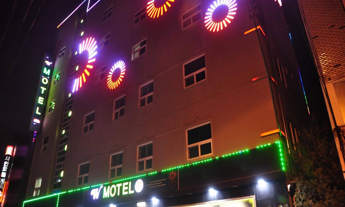 Andong Hotel | W Motel