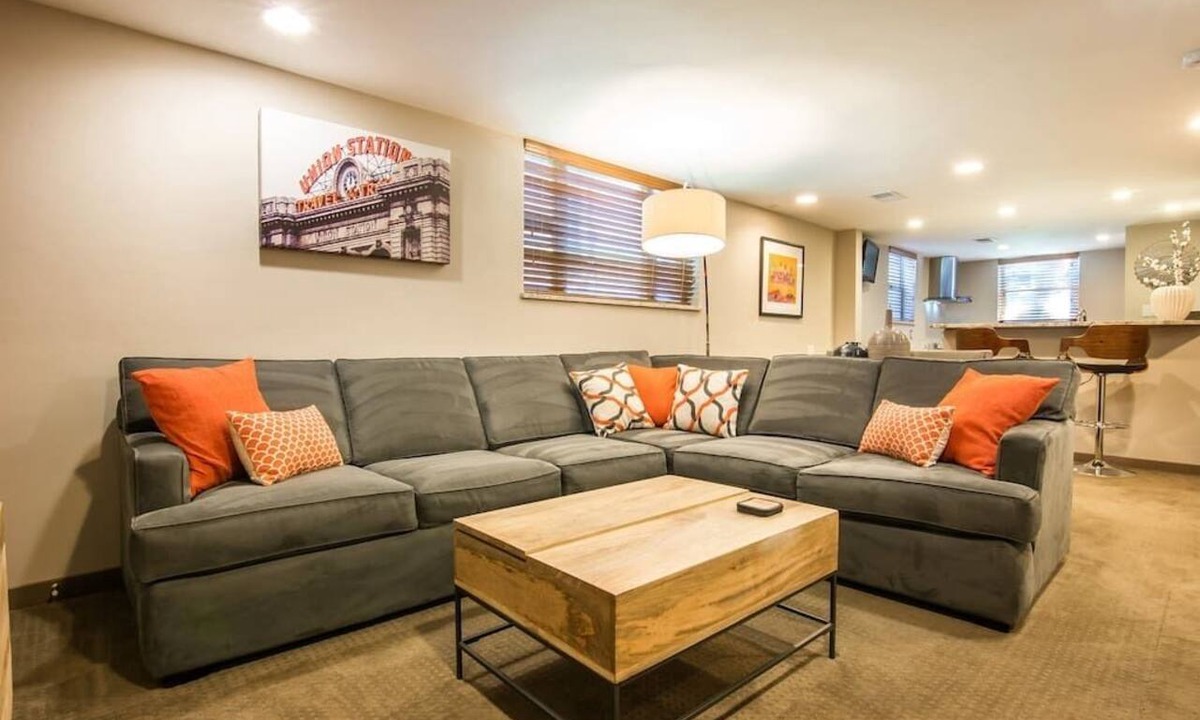 Highland Apartment | Walk to everything in Hip Historic Highlands/LoHi