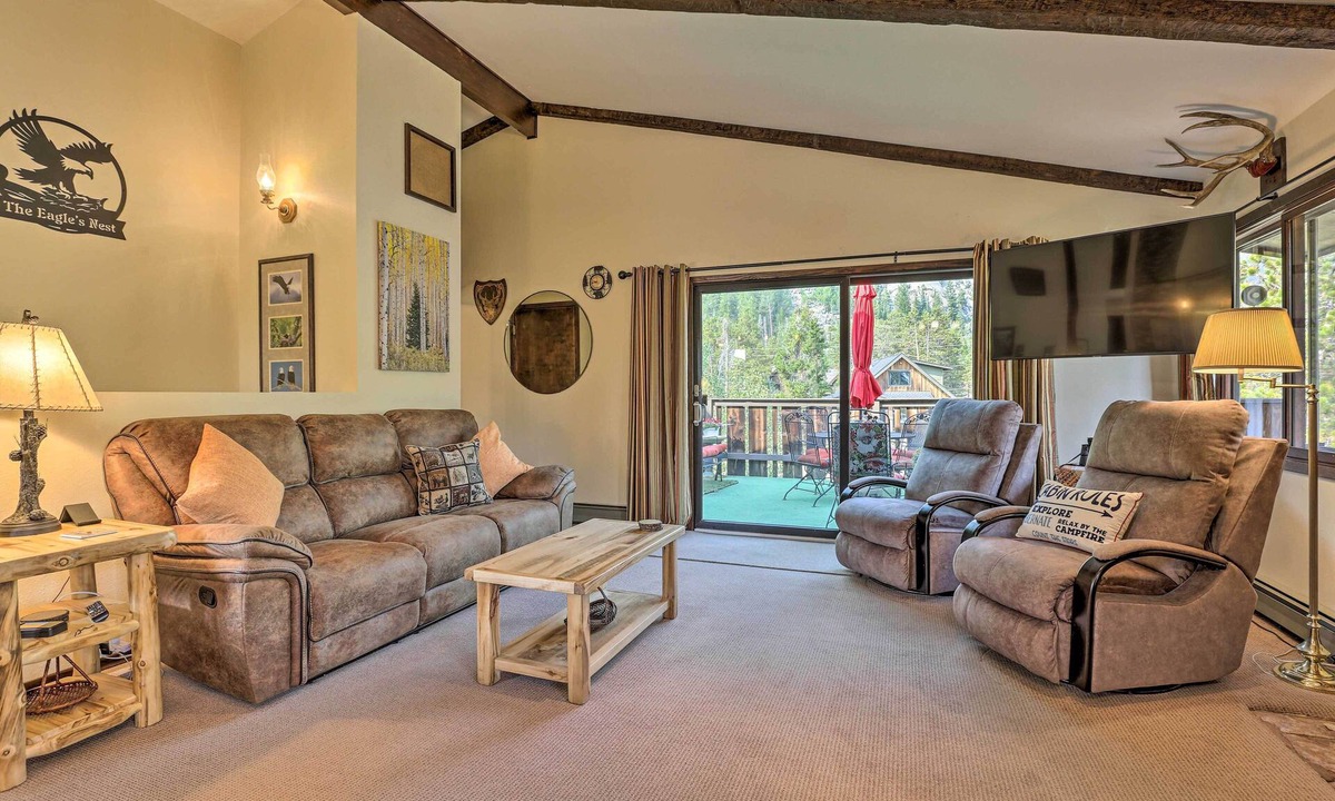 Frisco Cabin | Walk to Town: Updated Frisco Cabin w/2 Decks!