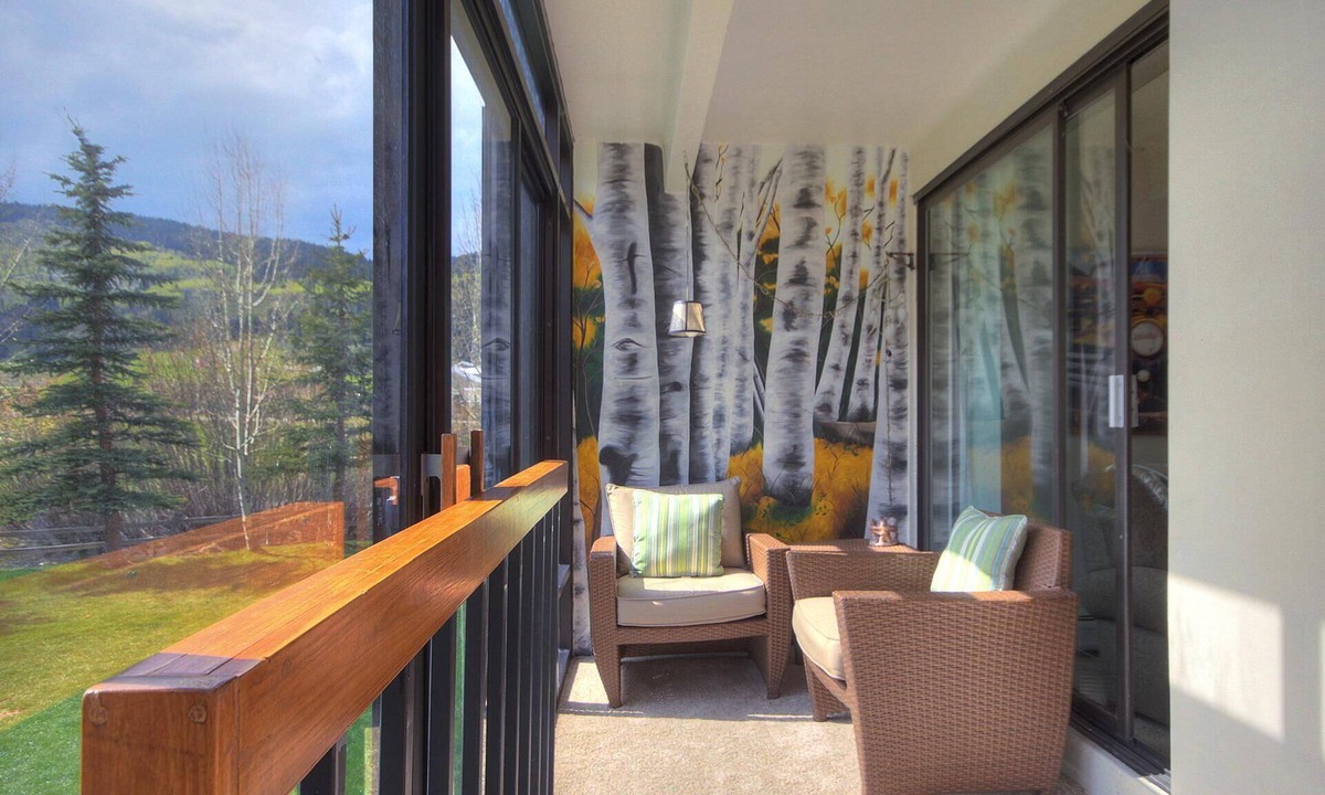 East Village at Copper Condo | Wheeler House Spacious East Village Condo, Easy Walk to Super Bee - WH104 by Redawning