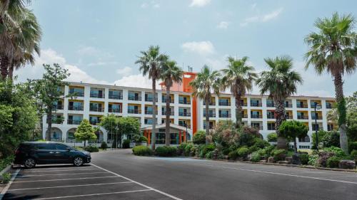 Hallim Resort | Whinstone Hotel & Resort