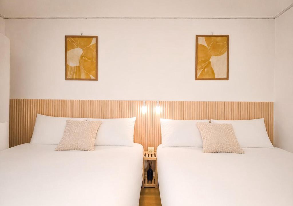 Seorim-dong Apartment | White Warm House