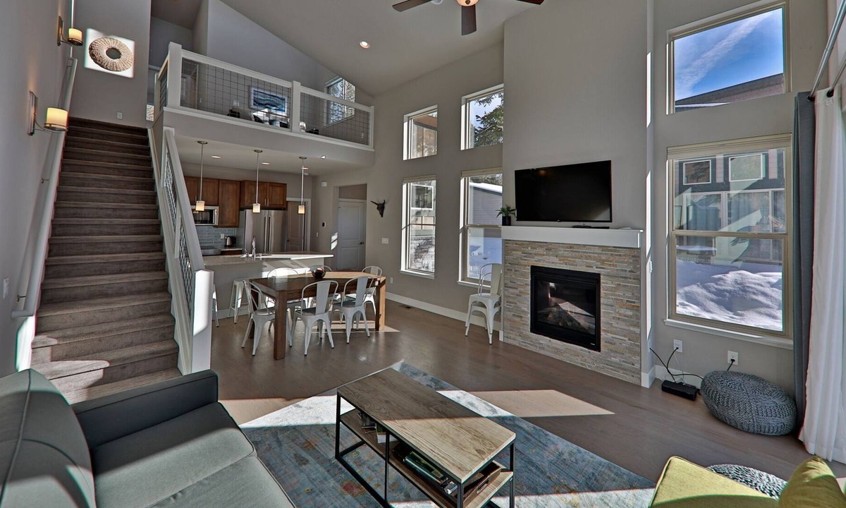 Rendezvous House | Winter Park Downtown Getaway: Walk to music, restaurants, and more!