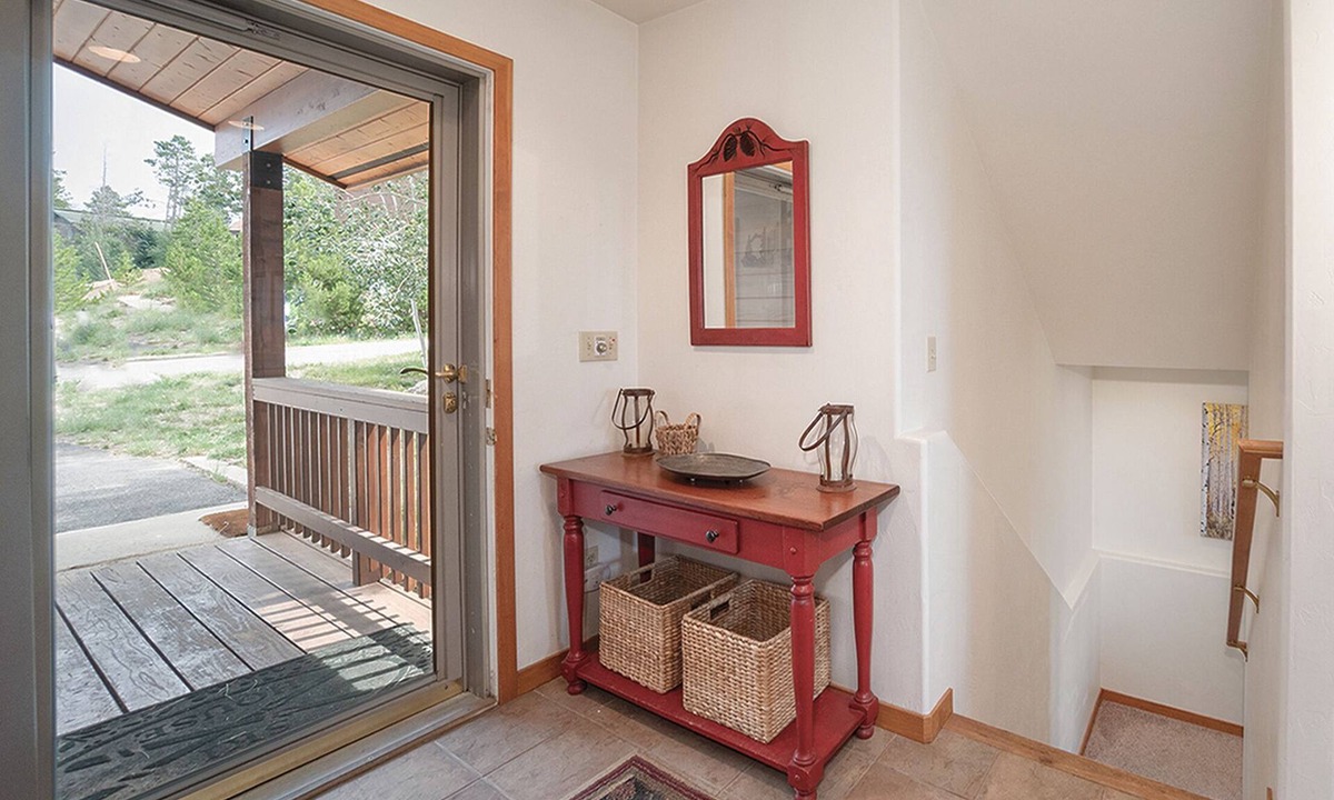 Fraser House | Winter Park Mountain Home/Near Bus Stop/Sleeps 7!