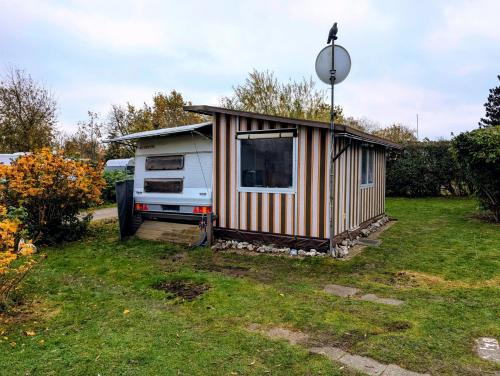 Fehmarn Other | Wohnwagen mit feststehendem Vorzelt