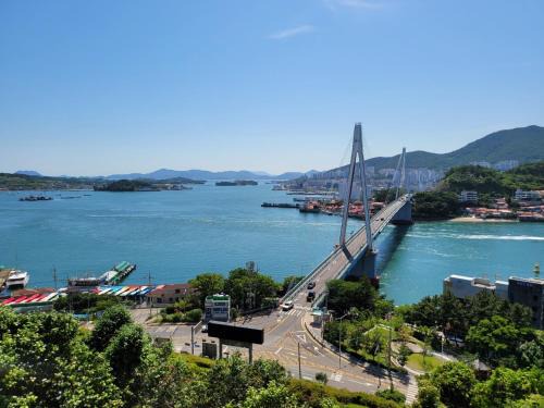 Dolsan-eup Villa | Yeosu Thestay 풀빌라
