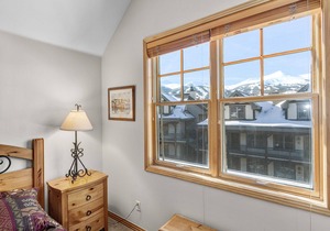 Amazing Breckenridge location, Beautiful views, Two blocks from Main Street!