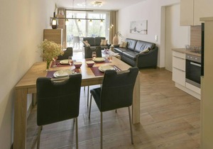 Bright, modern and stylish - apartment with south-facing balcony!