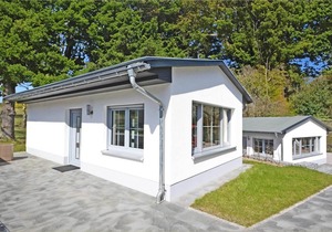 Modern bungalow in Heringsdorf with sauna, garden and close to the beach