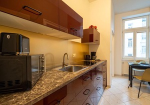 Studio with Kitchen near Naschmarkt & U4 Metro