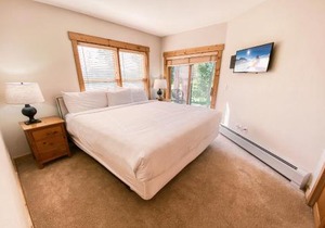 Tenderfoot Lodge 2604 by SummitCove Lodging in Colorado