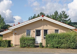 These houses were built on the beach, directly behind the dunes on the edge of the forest.