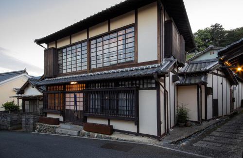 Uchiko Hotel | 内子の宿 織